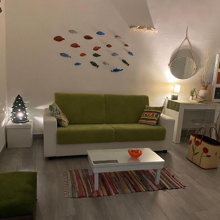 Iris Apartment, Comfort E Stile Nel Cuore Di Bisceglie Exterior photo