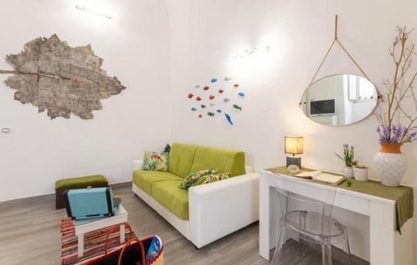 Iris Apartment, Comfort E Stile Nel Cuore Di Bisceglie Exterior photo