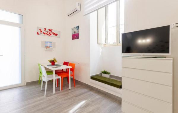 Iris Apartment, Comfort E Stile Nel Cuore Di Bisceglie Exterior photo