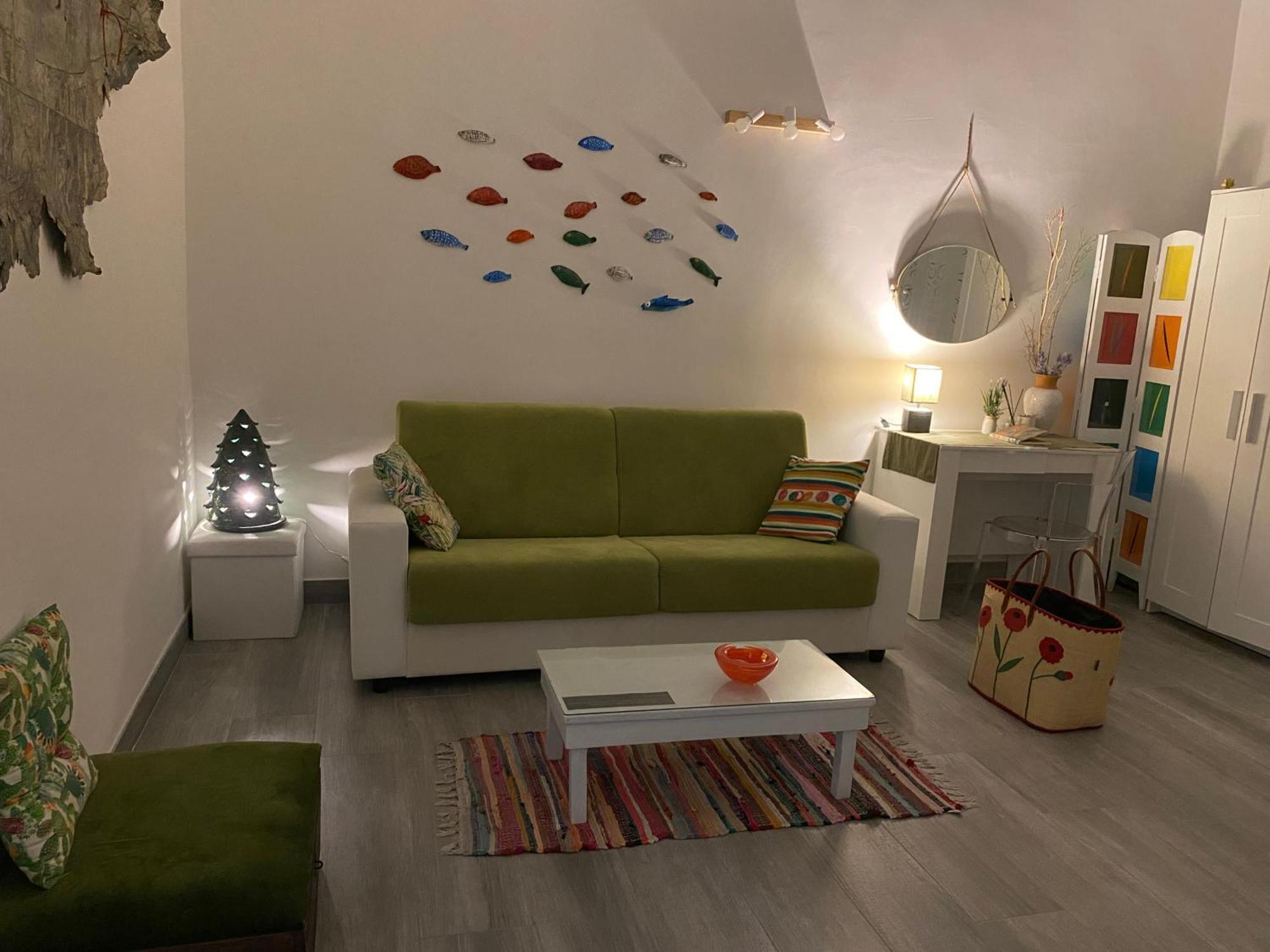Iris Apartment, Comfort E Stile Nel Cuore Di Bisceglie Exterior photo